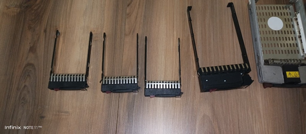 Çeşitli Server Harddisk Kızakları - 8