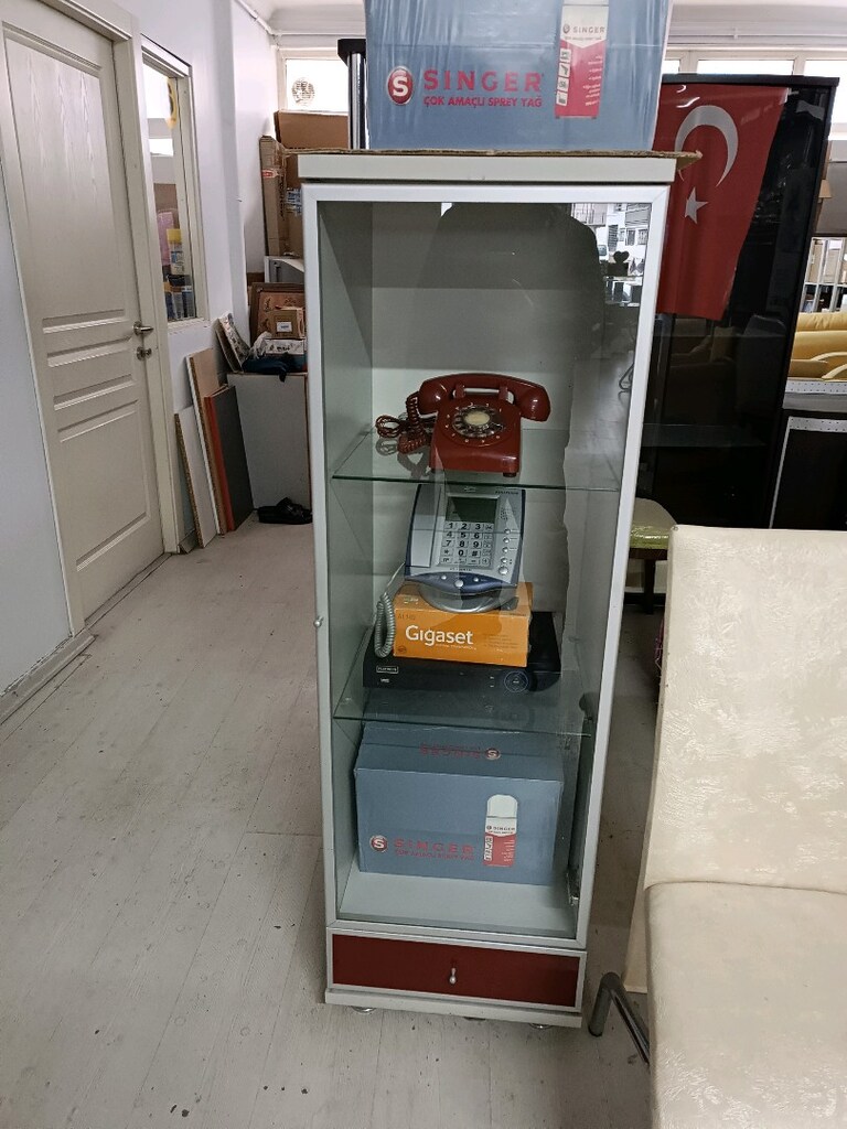 Camlı büfe tekli sıfır