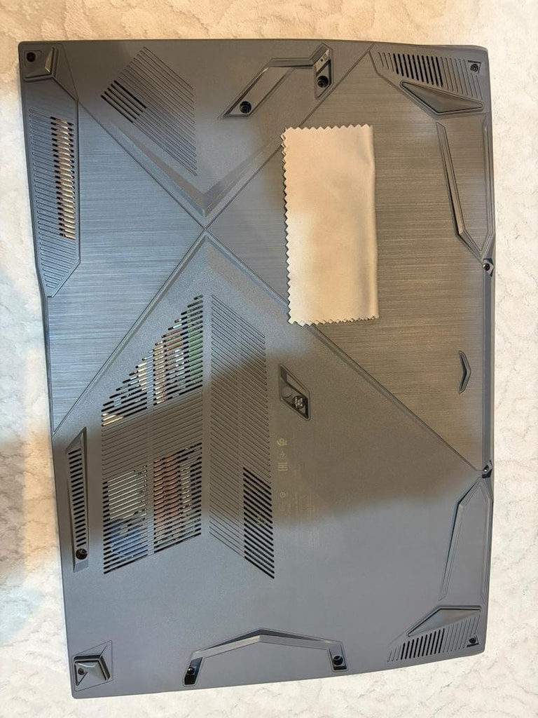 MSI i7 laptop - 5