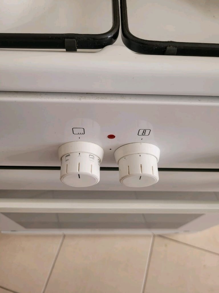 BOSCH - OCAKLI FIRIN ÇOK TEMİZ - 3