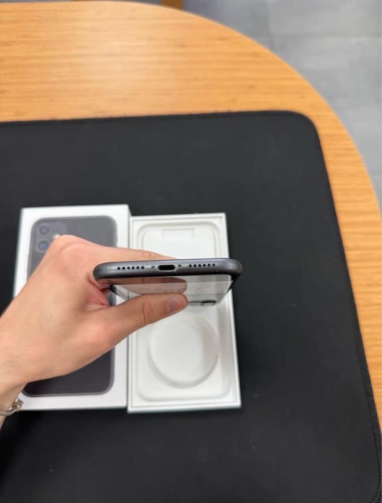 Iphone 11 64 Gb Siyah Sorunsuz - 5