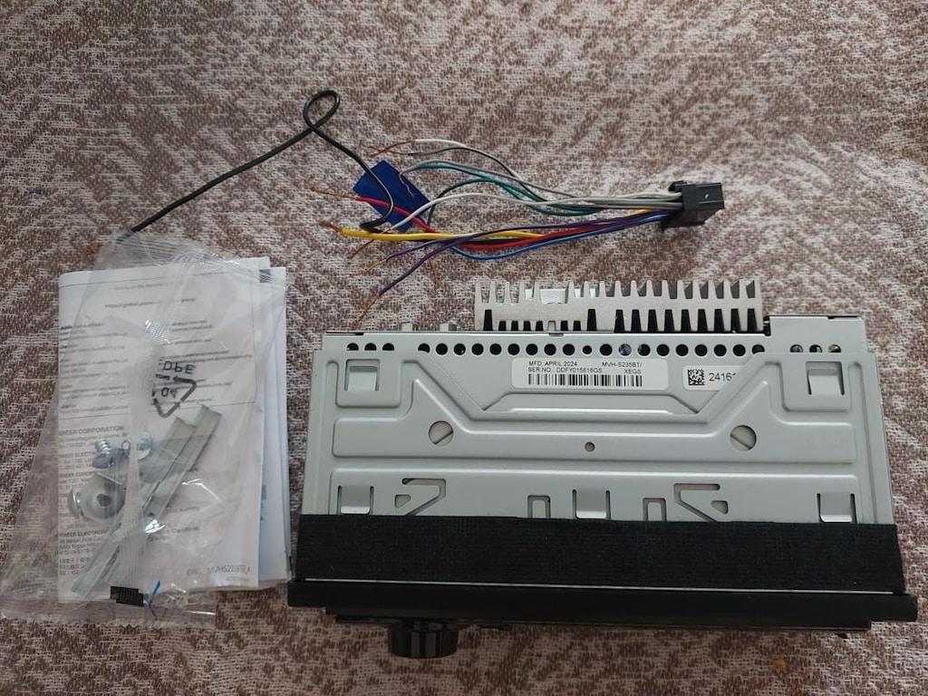 Pioneer MVH-S235BT- Sıfır Ayarında 3 Ay kullanıldı. - 4