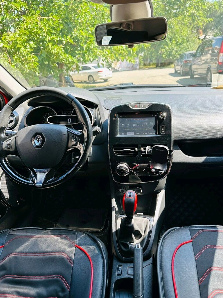 reno clio icon 2013 - 12