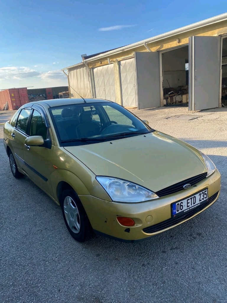 Ford Focus 1 - 9