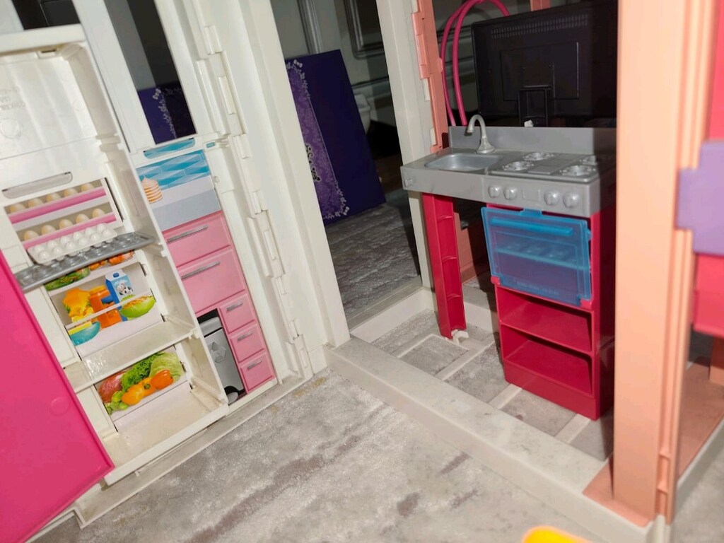 Barbie'nin Muhteşem Malibu evi - 10