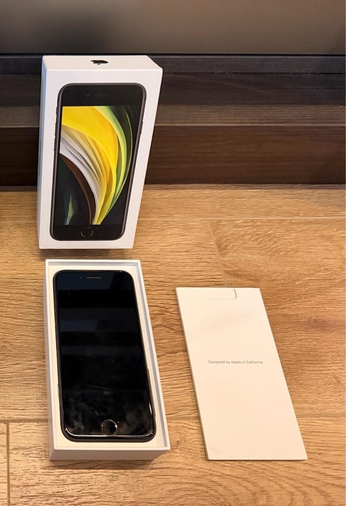 Apple iPhone 64 GB SE 2. Nesil Siyah