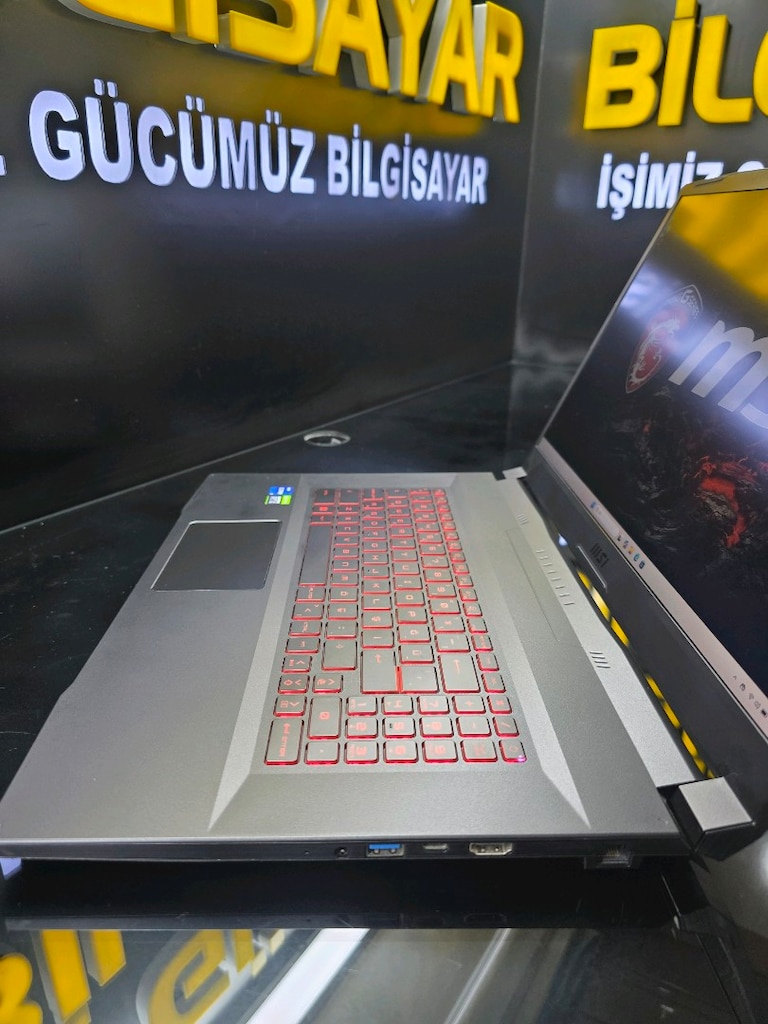 MSİ 17.3 İ7 11800H RTX3050 32GB RAM SİFİRDAN FARKSİZ - 6