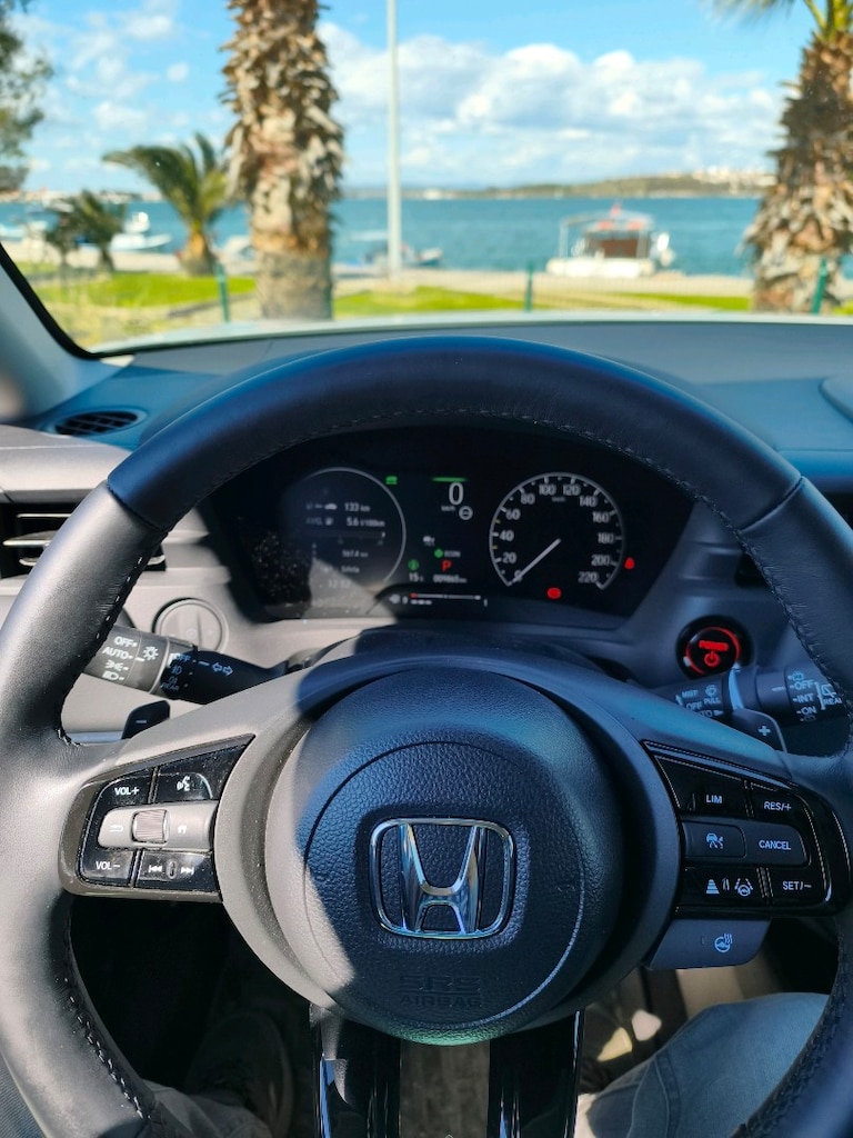 Honda e HRV hibrit - 10