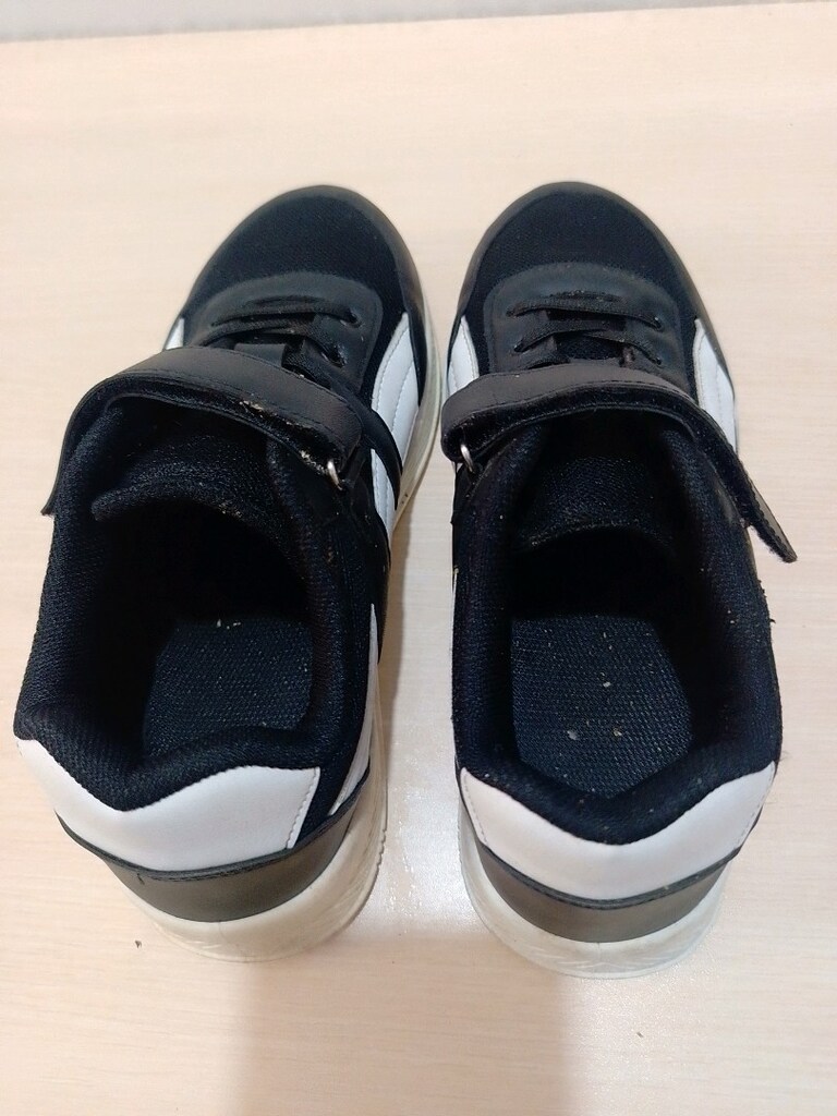 Unisex Sneaker - 7