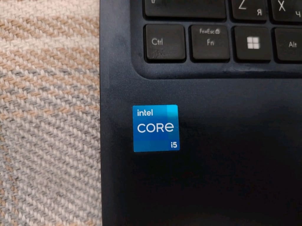 Asus Vivobook Laptop - 5