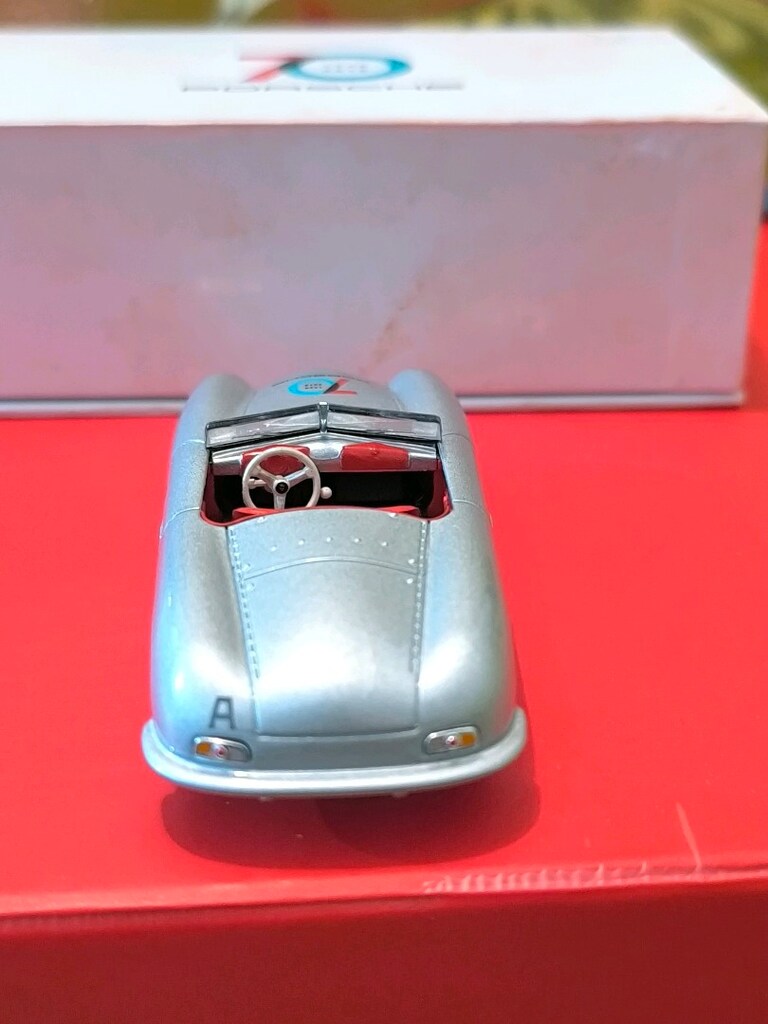 Porsche 356 No: Roadstar-1948 1/43 - 3