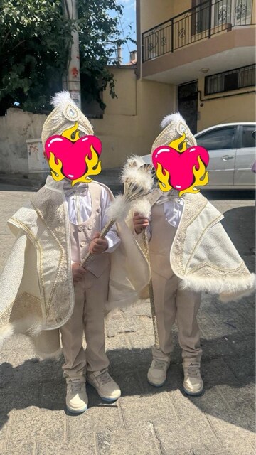 Sünnetlik Kıyafeti