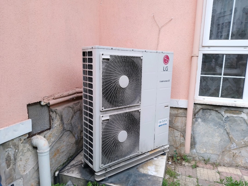 SAHİBİNDEN 16 KW LG MARKA ISI POMPASI - 2