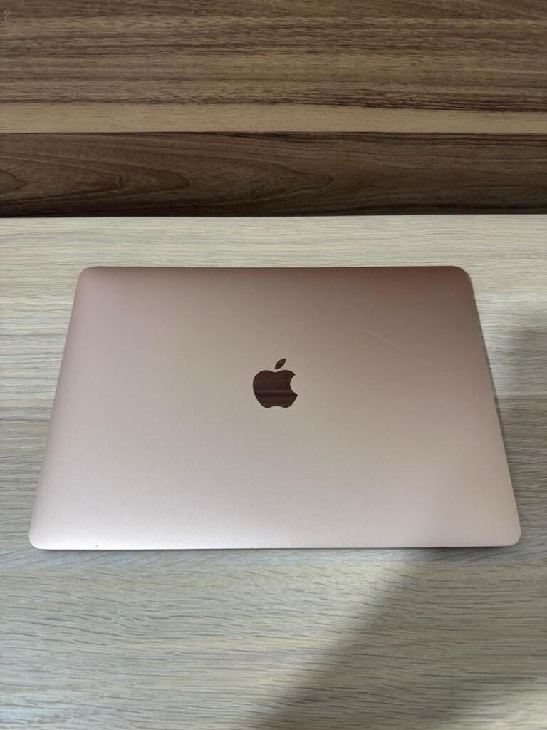 MacBook Air / M1 / 13 inç / 8 GB Ram / 256 GB Ssd - 8