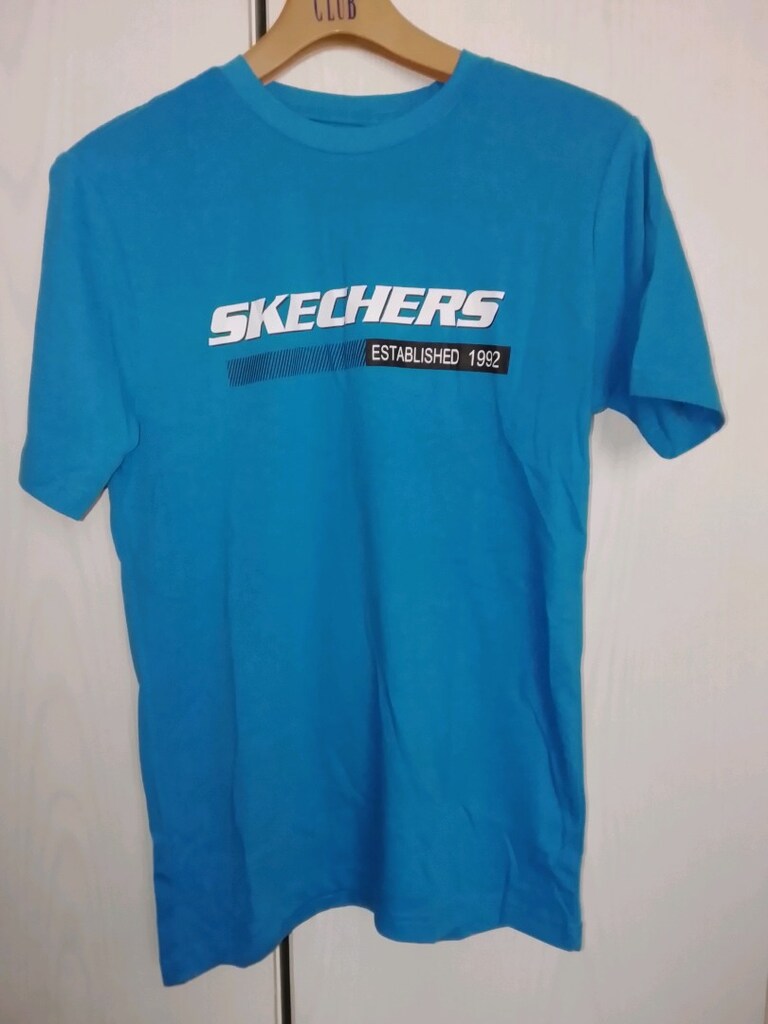 Skechers T-shirt.