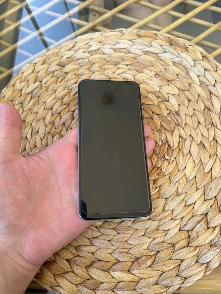 Samsung Galaxy A30 64gb - 6