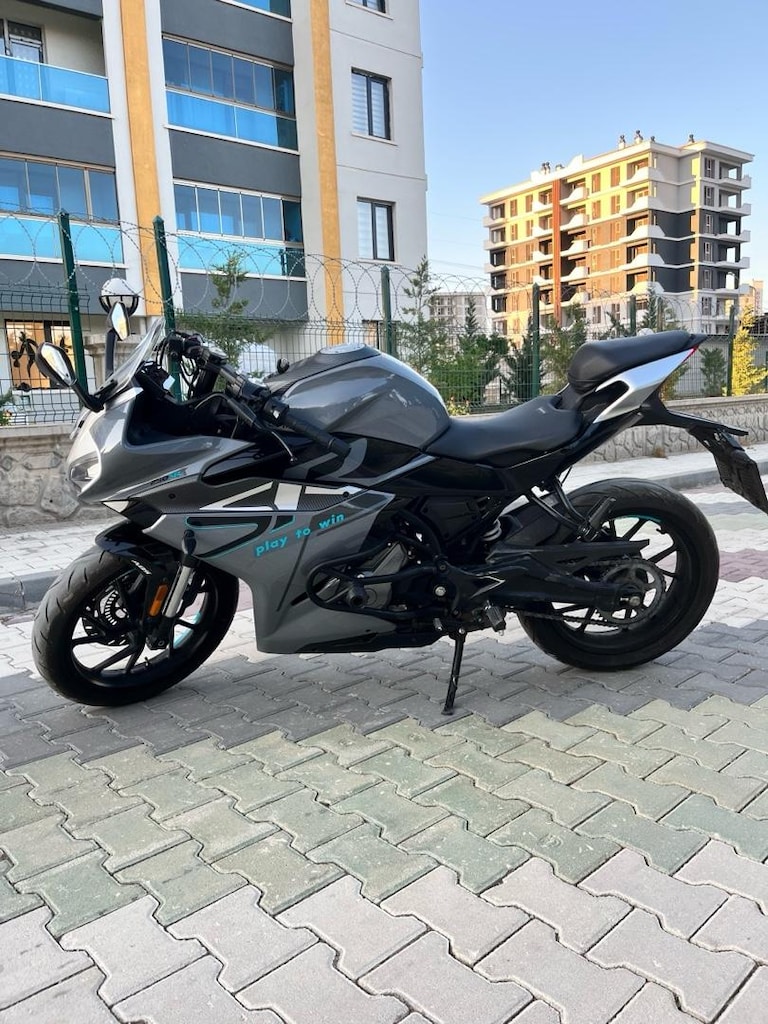 250SR motor - 3