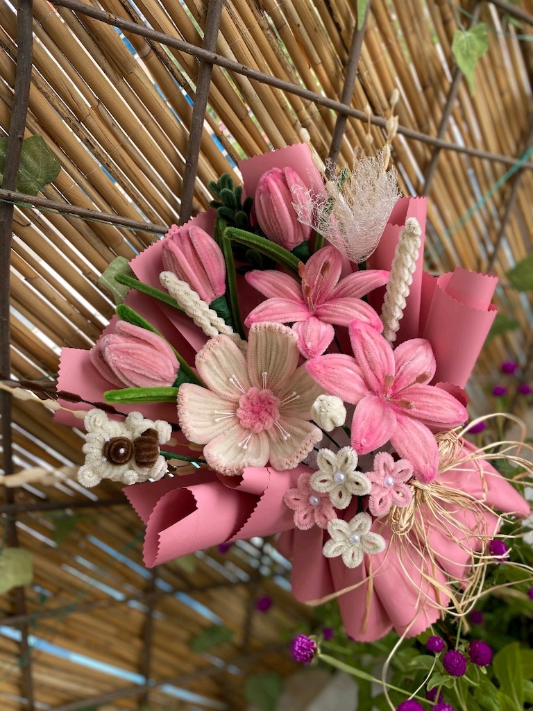 Pembe şönil lilyum, lale buket - 2