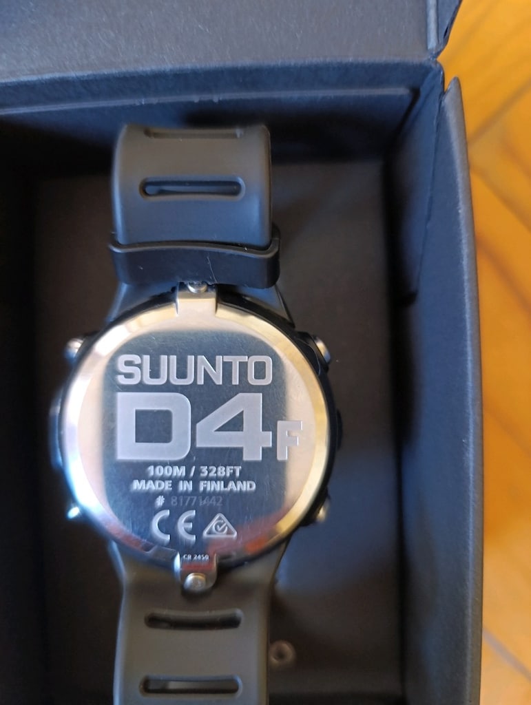 Suunto D4f Black Dalış Bilgisayarı - 4