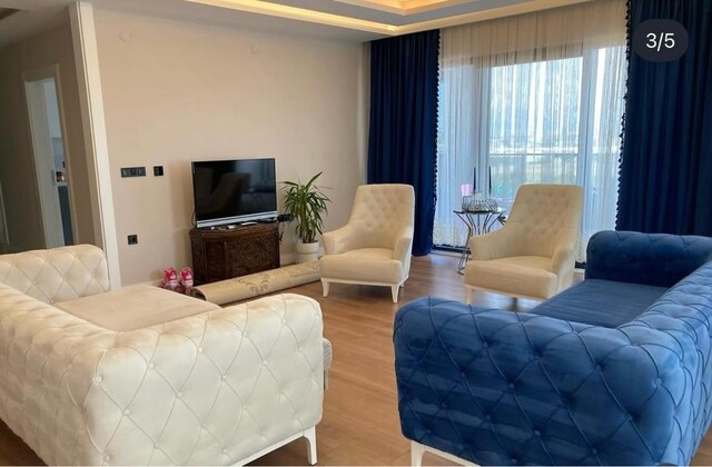 acil satılık salon yemek masası