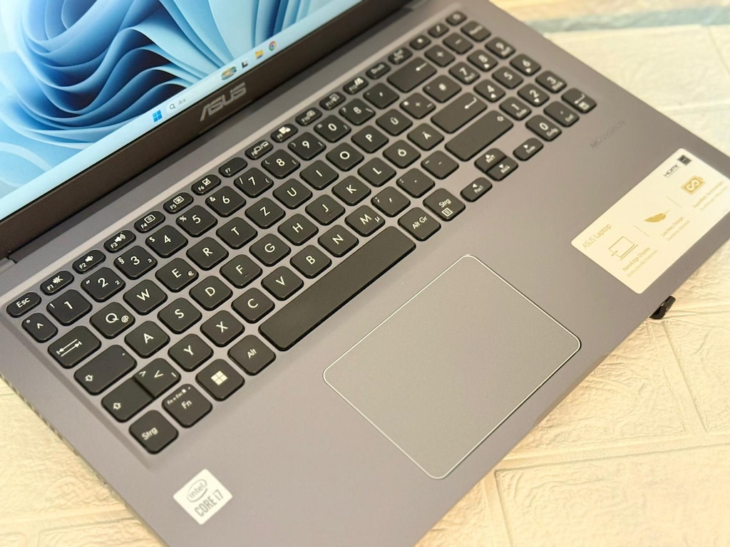 i7 1065g7 İşl. / 8 gb RAM / 256 GB M2 / Asus Laptop - 7