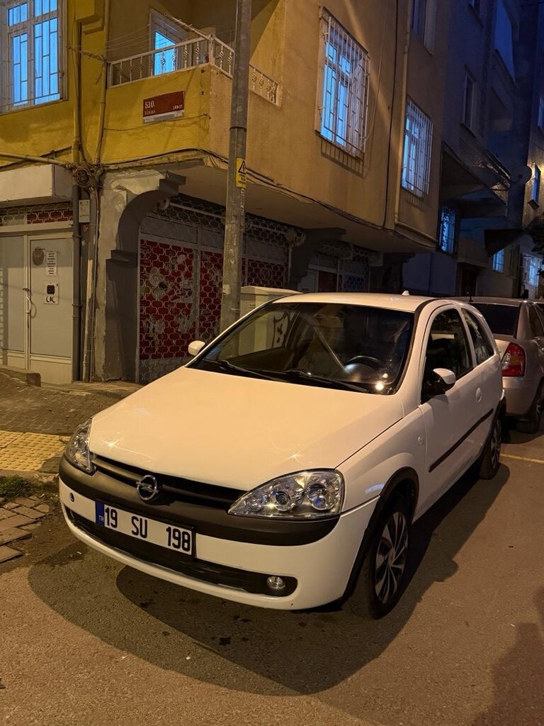 CORSA C 2004 (2 ADET İPHONE 17 PRO ile takas olur ) - 2