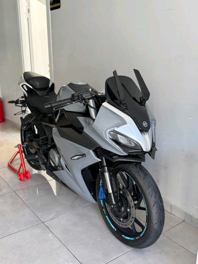 CF Moto 250 SR - 7