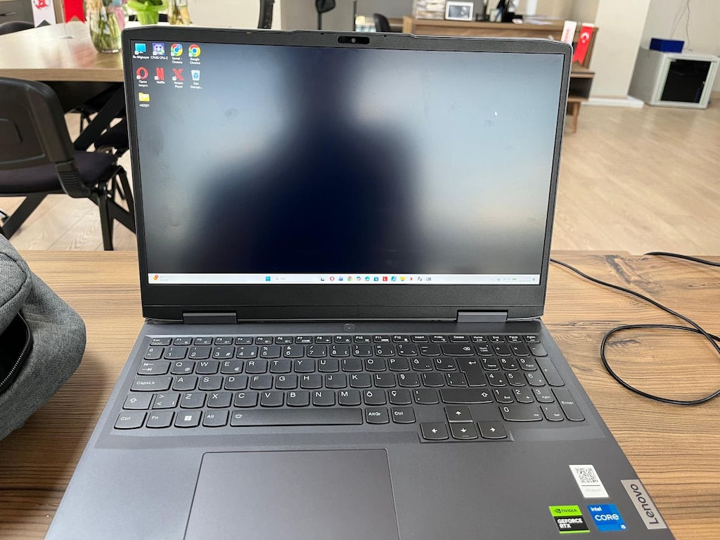 LENOVO LAPTOP+MOUSE+ÇANTA