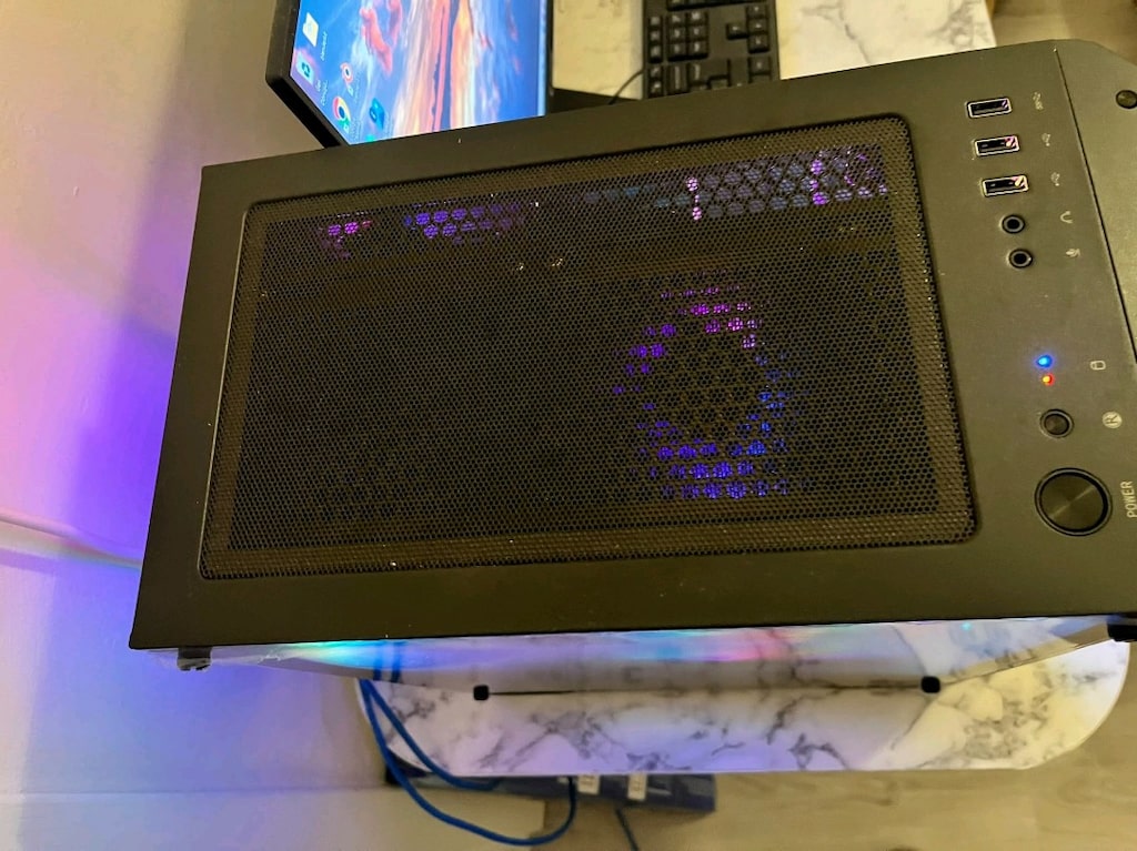 ASUS GEFORCE 4060 - 5