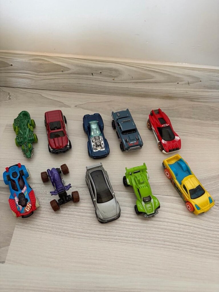 SAHİBİNDEN SATILIK 51 ADET HOT WHEELS OYUNCAK ARABALAR - 4