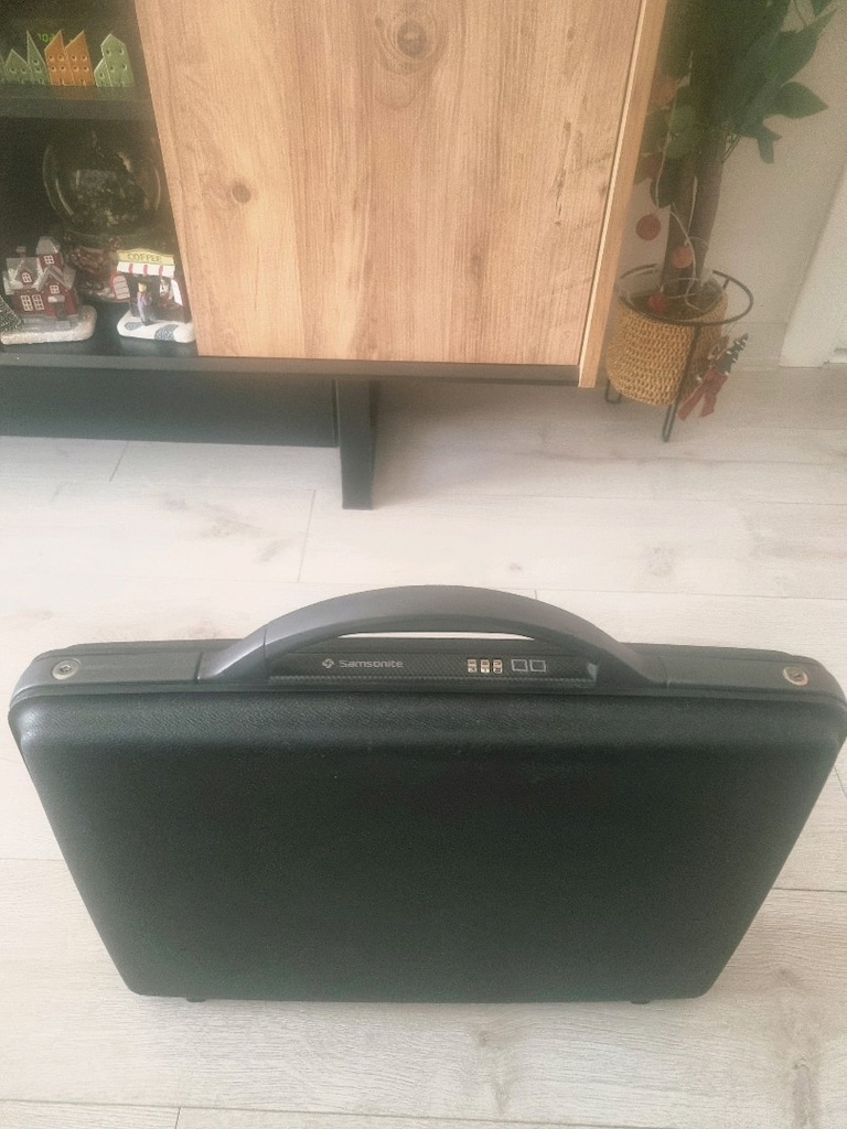 Samsonite evrak çantası