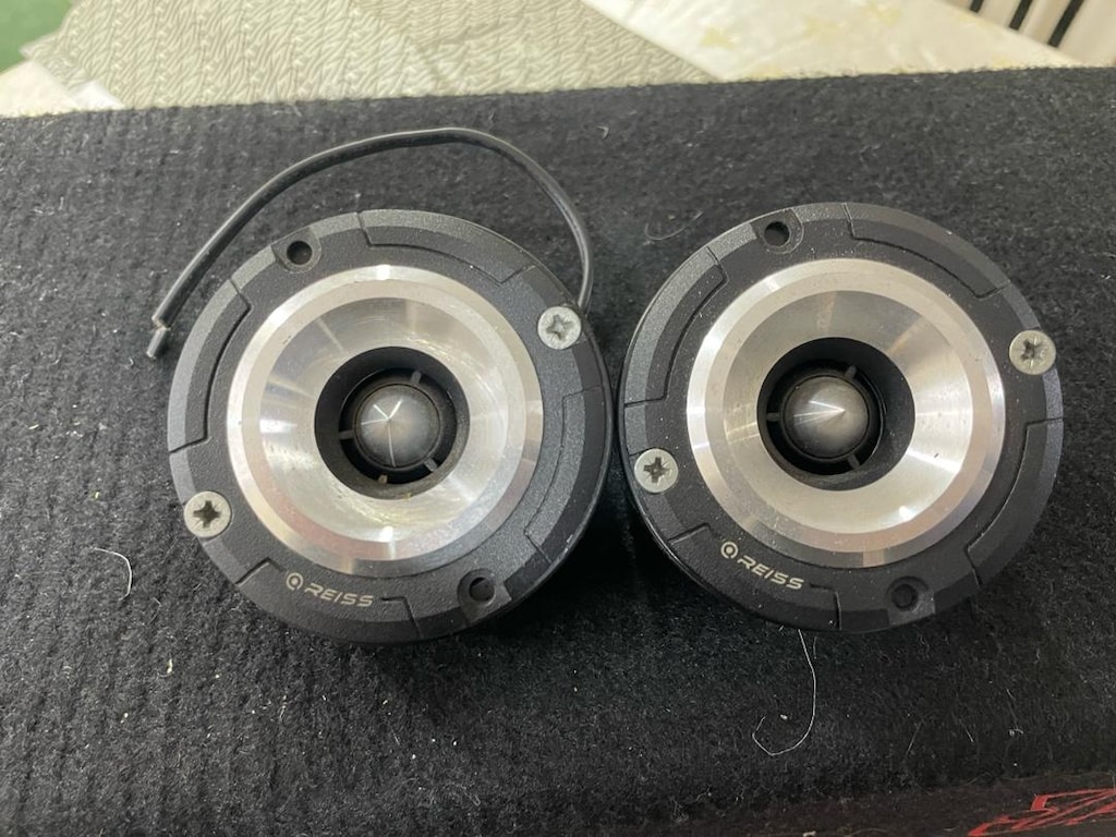 JBL 1000 ve reıss tiz - 2