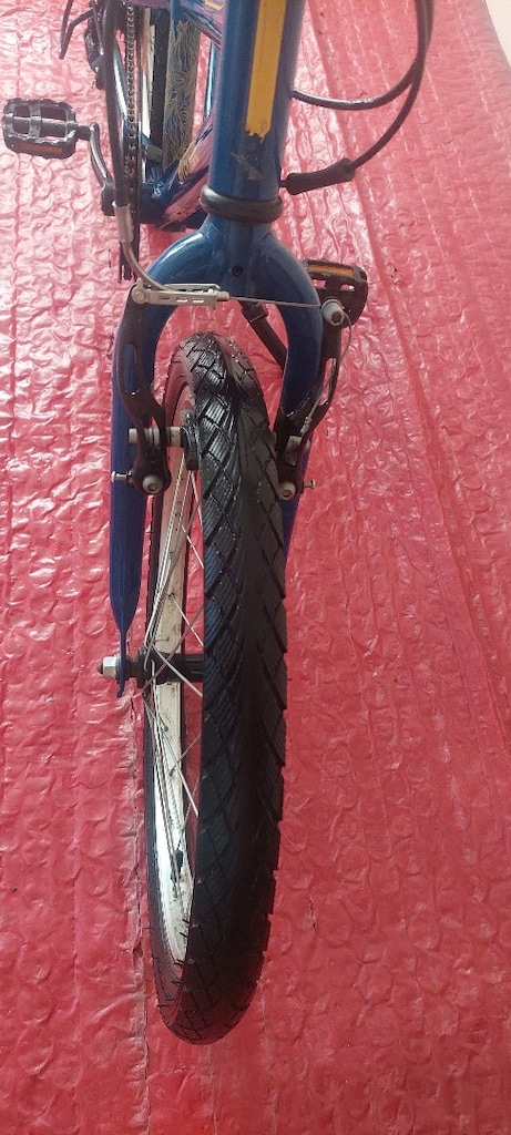 20 JANT 6 VITES DECATHLON BTWIN SON SERI ÇOCUK BISIKLETI YENI GIBI - 5