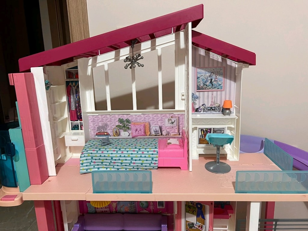 Kaydıraklı Asansörlü Büyük Oyuncak Barbie Evi – Arabalı, Çok Katlı - 2