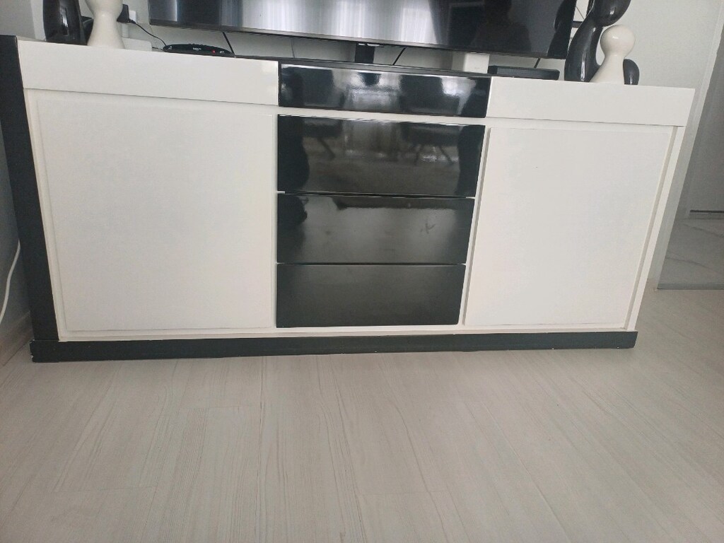 mdf konsol ve aynası, 2 adet vitrin puf 4 adet sandalye - 3