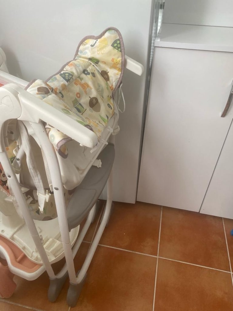 mama sandalyesi kolay katlanır bu fiyata yok - 4