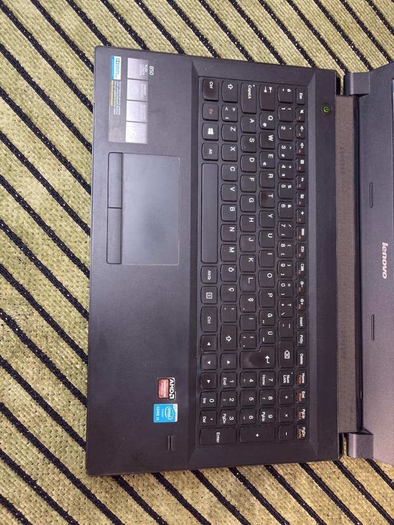 Lenovo 15.6 inç Laptop – Temiz ve Sorunsuz - 2