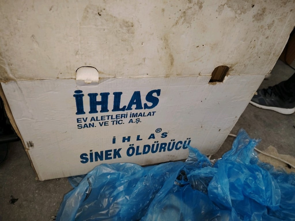 Sinek & haşerat öldürücü - 4