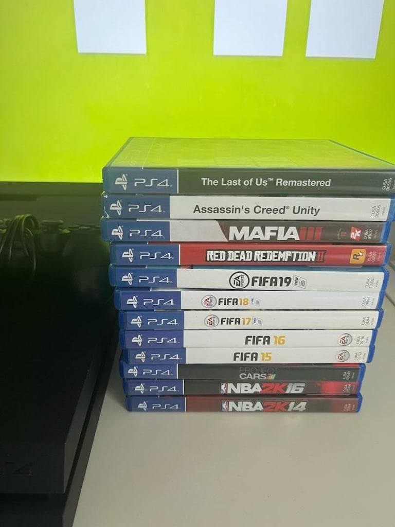 Ps4 + 12 Oyun - 4