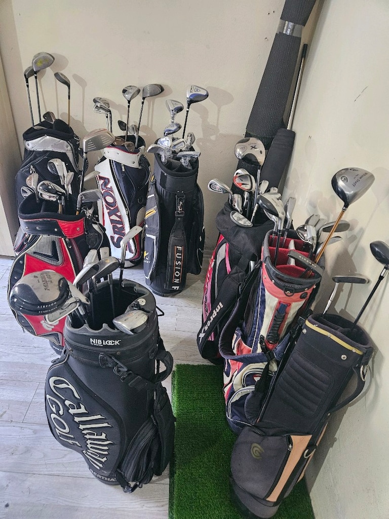 8 Adet golf setı cantalı markalı - 6
