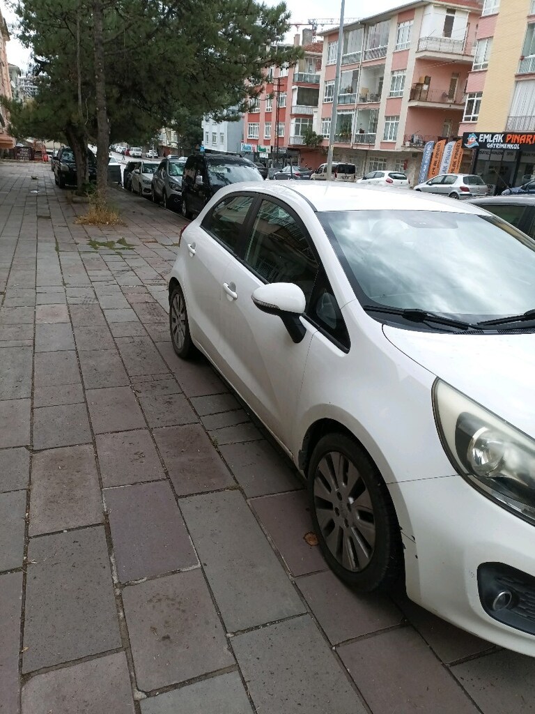 kia Rio dizel 1.4 beyaz Manuel - 7