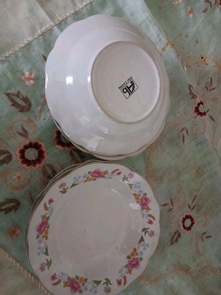 PORSELEN. TAKIMI. SIFIR URUN. 6 PARCA - 3