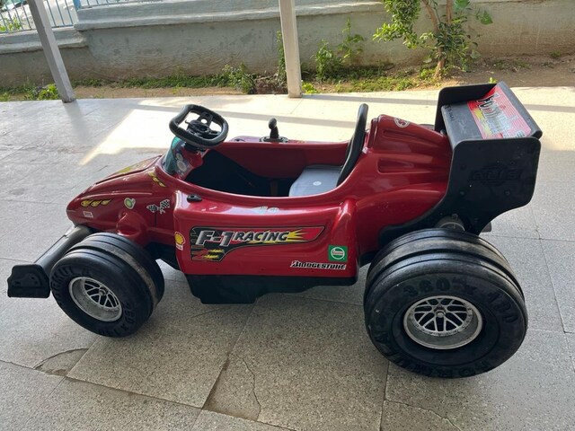 aliş f1 akülü araç