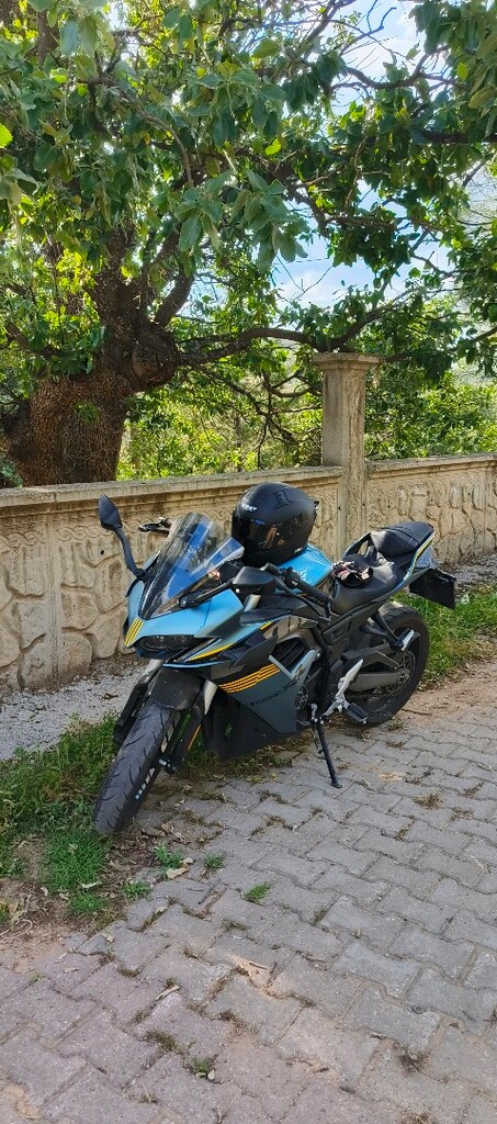 Voge 250RR - 4