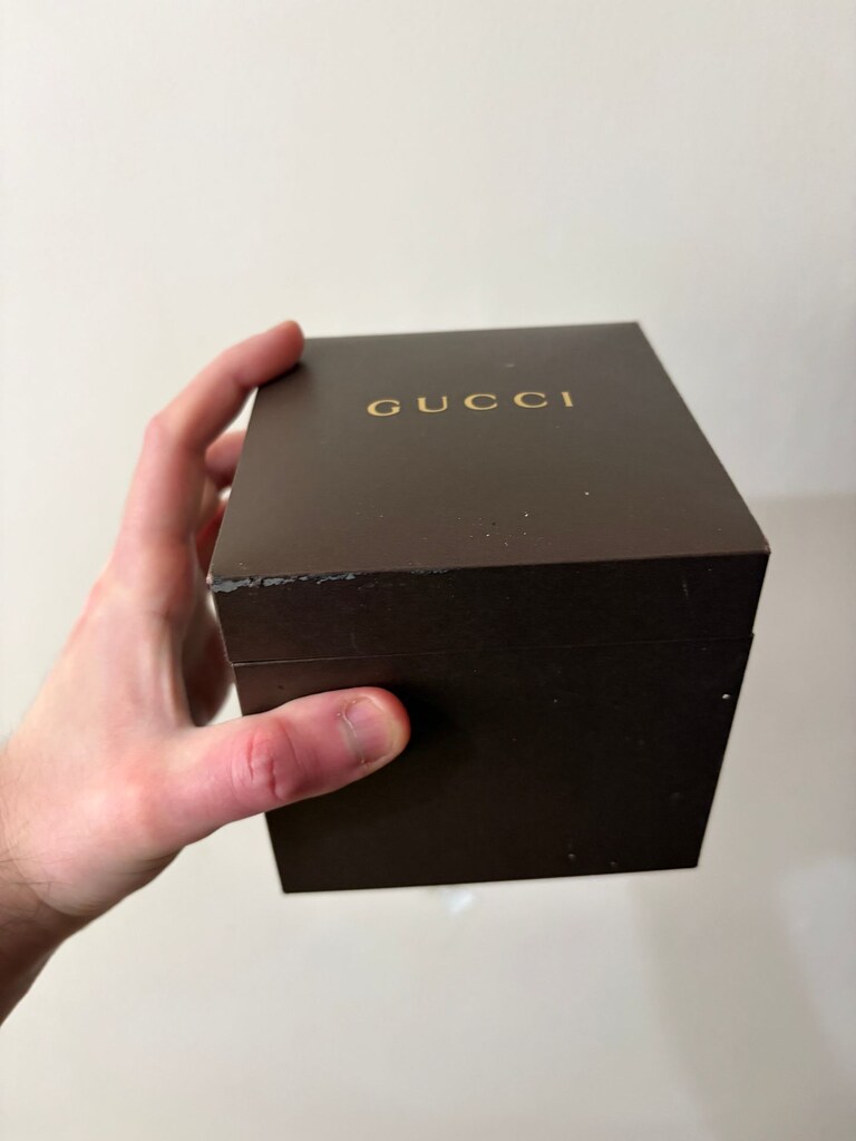 Gucci Dijital kol saati - 2