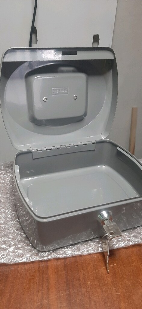 MERAKLISINA.. AVRUPA ANAHTARLI METAL KÜÇÜK KASA.. DAHA HİÇ - 4