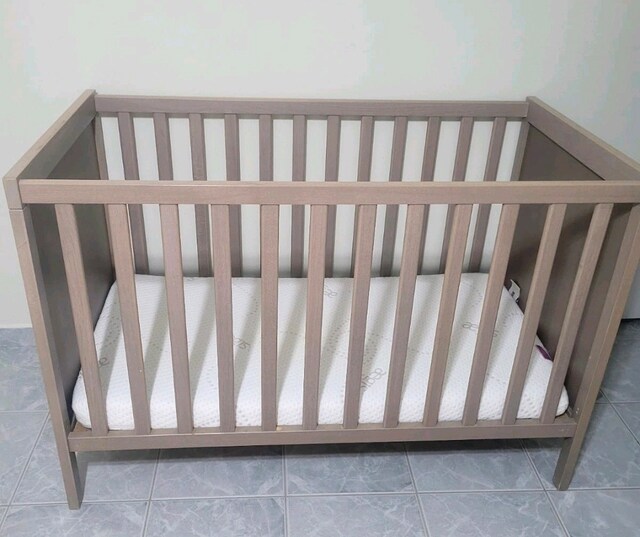 Tek Kişilik Çocuk Karyolası + Yatak + Nevresim Takımı..