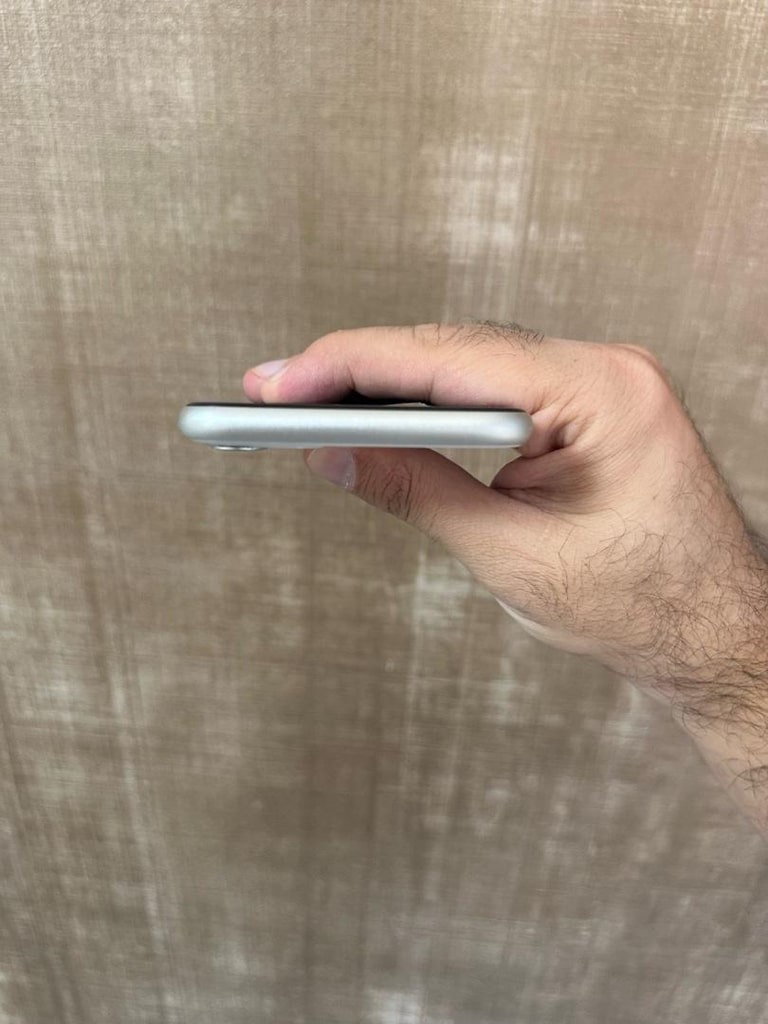 iPhone 11 128 gb yurtiçi hatasız tertemiz işlemsiz - 3