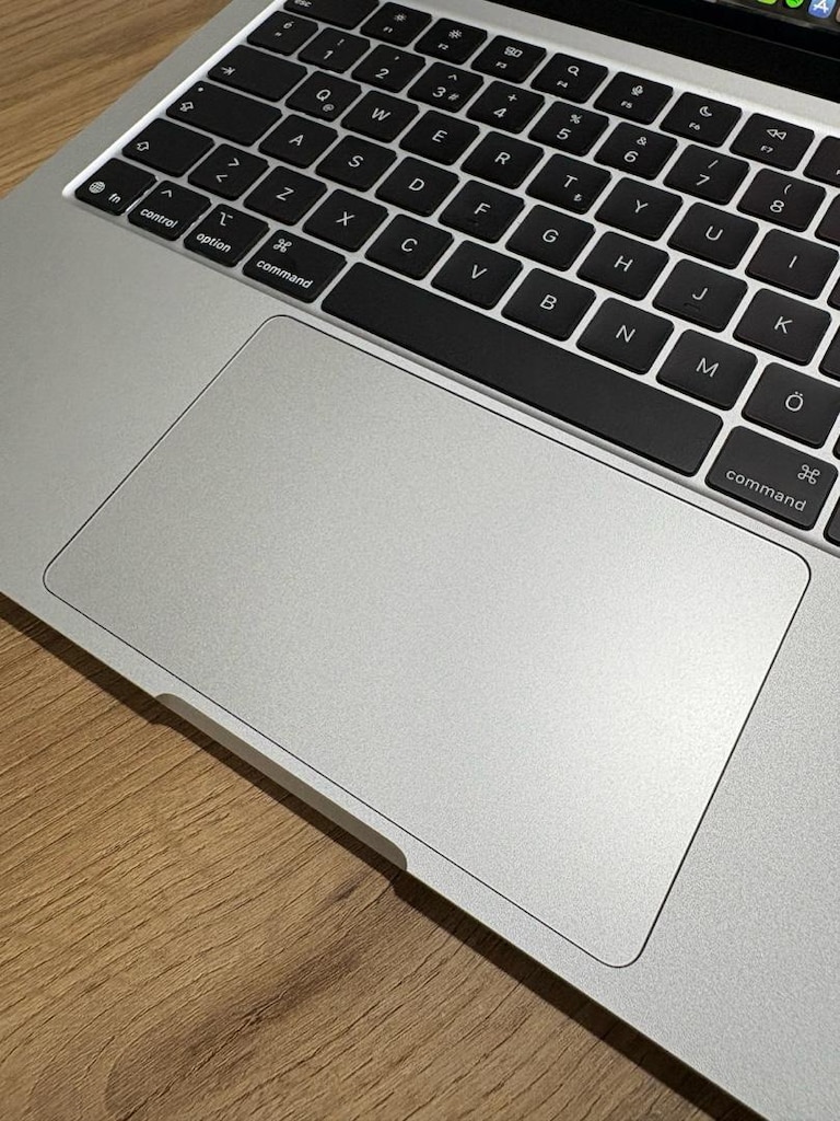 Apple MacBook Air M4 256 GB + 16 GB RAM - 7