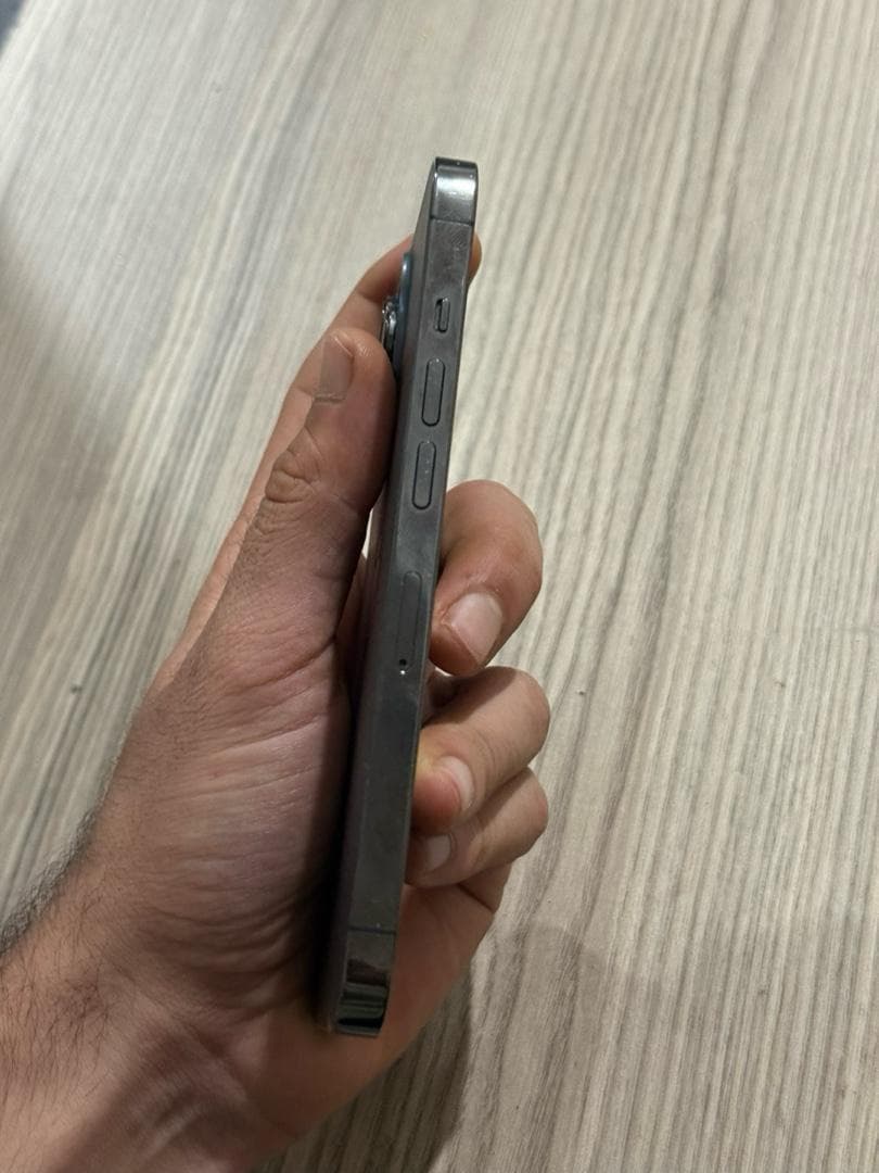 iPhone 13 PRO - 3
